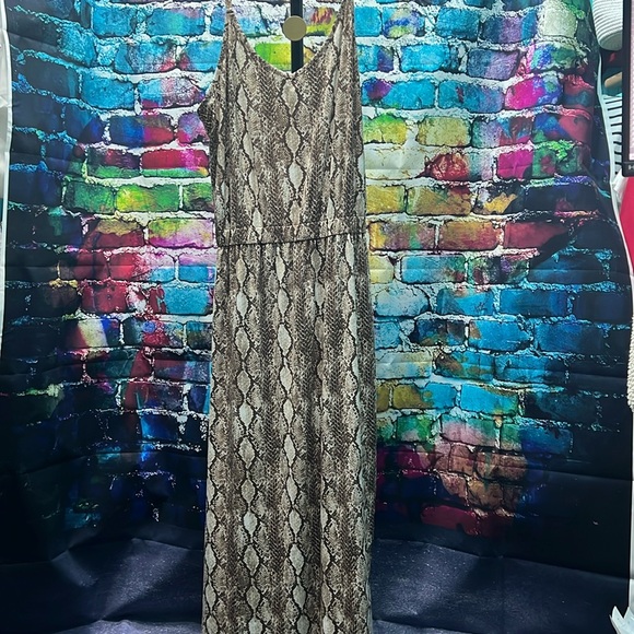 Other | Nwt Snake Print Maxi Dress 2xl Soft And Flowy With Shorts By ...